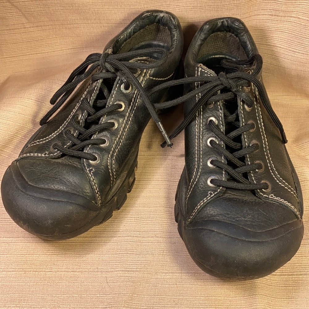 Keen Leather Presidio Lace Up Shoes